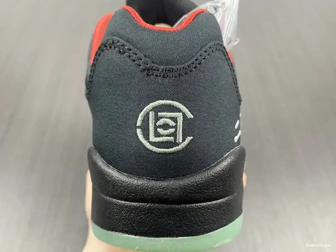 One Kick Retro Air Jordan Anthracite 5 DM4640-036 0524